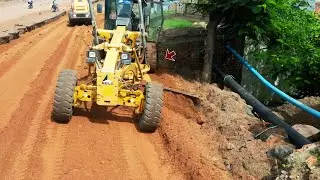 Excellent Skill of Grader building Road Base In A Narrow Place In A Countryside | GradingX