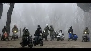 Un centenar de moteros desafía la prohibición de Pingüinos