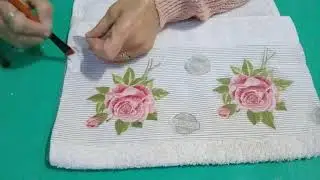 Decoupage sobre toalla y jabon.