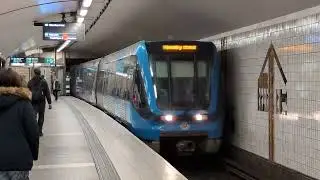 Stockholm Tunnelbana C20 (Gr&ouml;na linjen), T-Centralen - 2025-09-30