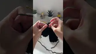 crochet fingerless gloves with me🧶🍂☕️ | easy beginner crochet, autumn winter fashion accessories