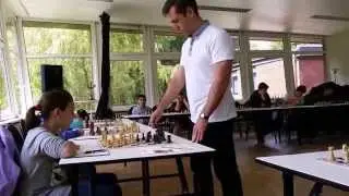 SCHACH- Simultan! Unsere Kinder helfen Kindern in Not