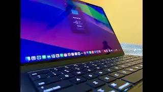 Unboxing MacBook Air
