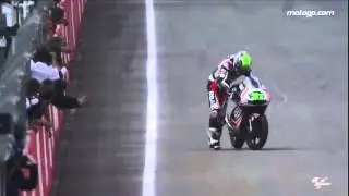 Aksi Akrobatik Moto3 : Nyaris Jatuh, Rider Muda Ini Meluncur dengan Lutut Sampai Garis Finis h