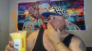 Megan Taste?! #new #food #review #dunkindonuts #megan 