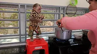 Smart Little Chef Jack Prepared So Adored Manner In Kitchen Help Cooking
