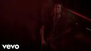 Puddle Of Mudd - Rain (Official Music Video)