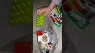 Розпакування Конструктора LEGO DUPLO Town Ятка з піцою 18 деталей (10927) з Rozetka.com.ua