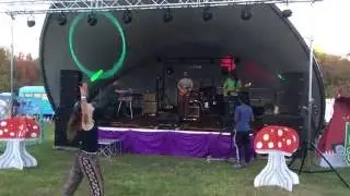 SKYFOOT performs 
