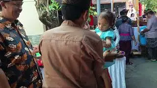 Upacara Pernikahan Banjar Saren Dipuput Pedande Puja Manuabe