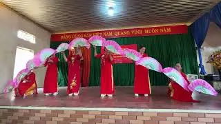 Tình ca biển bạc đồng xanh