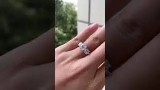 trilogy rings moissanite round cut enegagement rings  #jewelry #customjewelry #finejewelry #fashion