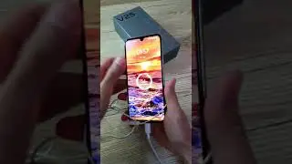 Vivo V25 charging animation