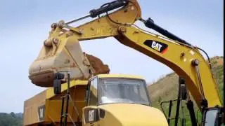 Cat 374D & 374F Hydraulic Excavators Produce