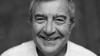 Asesor de Valores: Salvador (Entrevista en Espa&ntilde;ol) #HomelessSupport