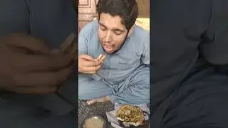 best besan aur anday wala naan &hearts;️😋 #streetfood #shorts #youtubeshorts