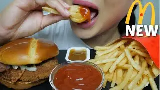 NEW McDonald's McCrispy Burger with Fries 🍟 ASMR No Talking Soft Relaxing Sounds | N.E Let's Eat