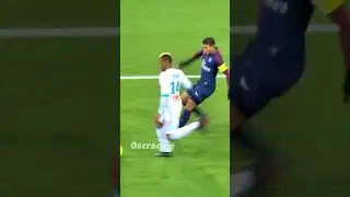 Clinton insane nutmegs Thiago Silva 😱