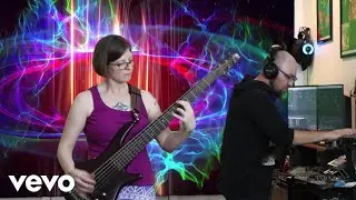 Alien Life Frequency - Spatial Cruise (Official Music Video)