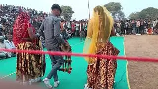बुढ़ा बाद्य की राई मेला में रामकिशोर यादव द्वारा किया गया 