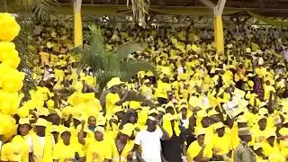 Museveni addresses supporters at final rally before Uganda's presidential election