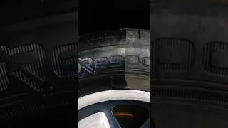 So bekommst du deine Reifen perfekt Schwarz #autopflege