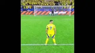 La concentration et le mental fort de #cristianoronaldo #cr7  avant de frapper un #penalty
