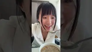 Eat dog food lunch time