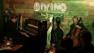 MOMENTO &ndash; Carsten Dahl & Toke M&oslash;ldrup | Live at Jazz Caf&eacute; Divino