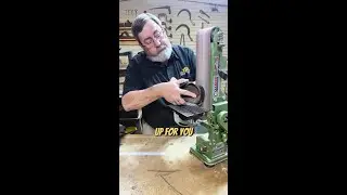 Using an old sandal to clean your sanding belt?! #Woodworking #Shorts