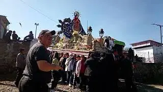 Llegada de la virgen de concepción al atrio de la iglesia de san juan del obispo siendo las 9:38