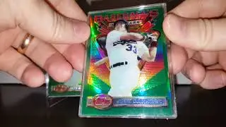 How to tell if your baseball card is a refractor