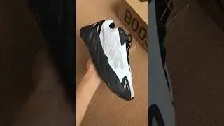 Take Look At Yeezy Boost 700 MNVN Blue Tint