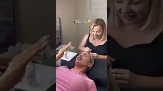 What would you do if your lash tech sneezed on you?! 🤣