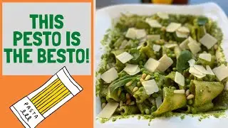 How to make a green pesto sauce recipe with kale and pine nuts. Pasta of the day! #shorts