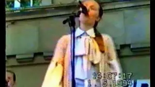 The Kelly Family- Life(singing life) Castrop Rauxel 01-05-1994.wmv