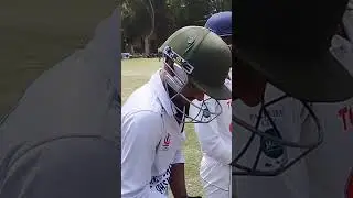 Jab Do Cricketer Aapas Mein Raaz Ki Baat Kar Rahe The #stuartbinny