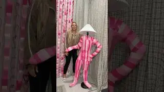 My idea lamp!!! 💡💁🏼&zwj;♀️🎀 #diy #craft using my plastic wrap mummy to make a paper mache body lamp