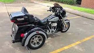 Nice! 2020 Harley-Davidson Tri Glide Trike - Midnight Blue/Barracuda Silver - Only 6,045 miles!