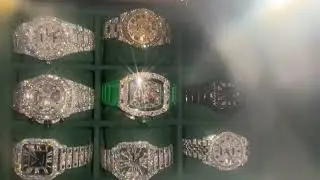 ICE COLD: Everyone gets it. Hip Hop Jewelry
