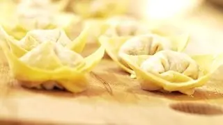 How to Make Sichuan Chilli Oil Wonton Recipe (Chao Shou) 紅油抄手 CiCi Li - Asian Home Cooking Recipes