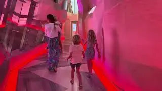 Walking through the W Hotel in Amman. #amman #petra #jordan #myjordan #travelfamily #travelblog