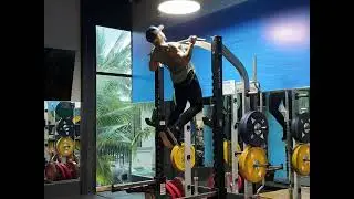 Chest to Bar Pull Up