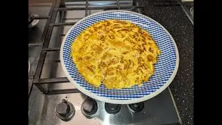 Frittata di peperoni e pinoli (Pepper and pine nut omelette) ... by nonna Ida..!