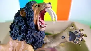 Roaring Smilodon (Saber-toothed Tiger) by Papo Awesome Prehistoric Mammal