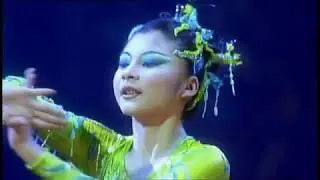 Cirque du soleil Dralion - Handbalancing