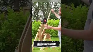 Vylep&scaron;en&yacute; trebuchet vs gravitace - kdo zv&iacute;těz&iacute; #physics #test