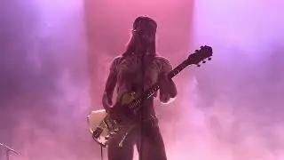 Wet Leg, &ldquo;Supermarket&rdquo; at the Fox Theater in Oakland, CA on September 30, 2025