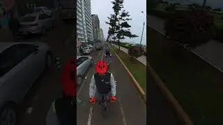 Discover the best views of Lima with us. 🛴✨