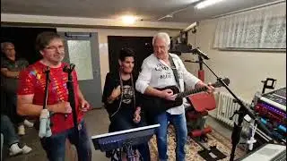 Romantic Voice, Reinhold, ￼ Sarah und Berti ￼ Gesangsprobe